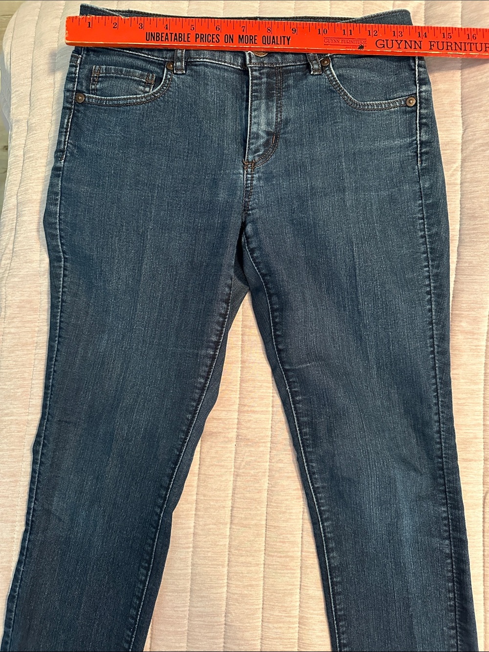 Loft jeans in a good condition size 2, length 26